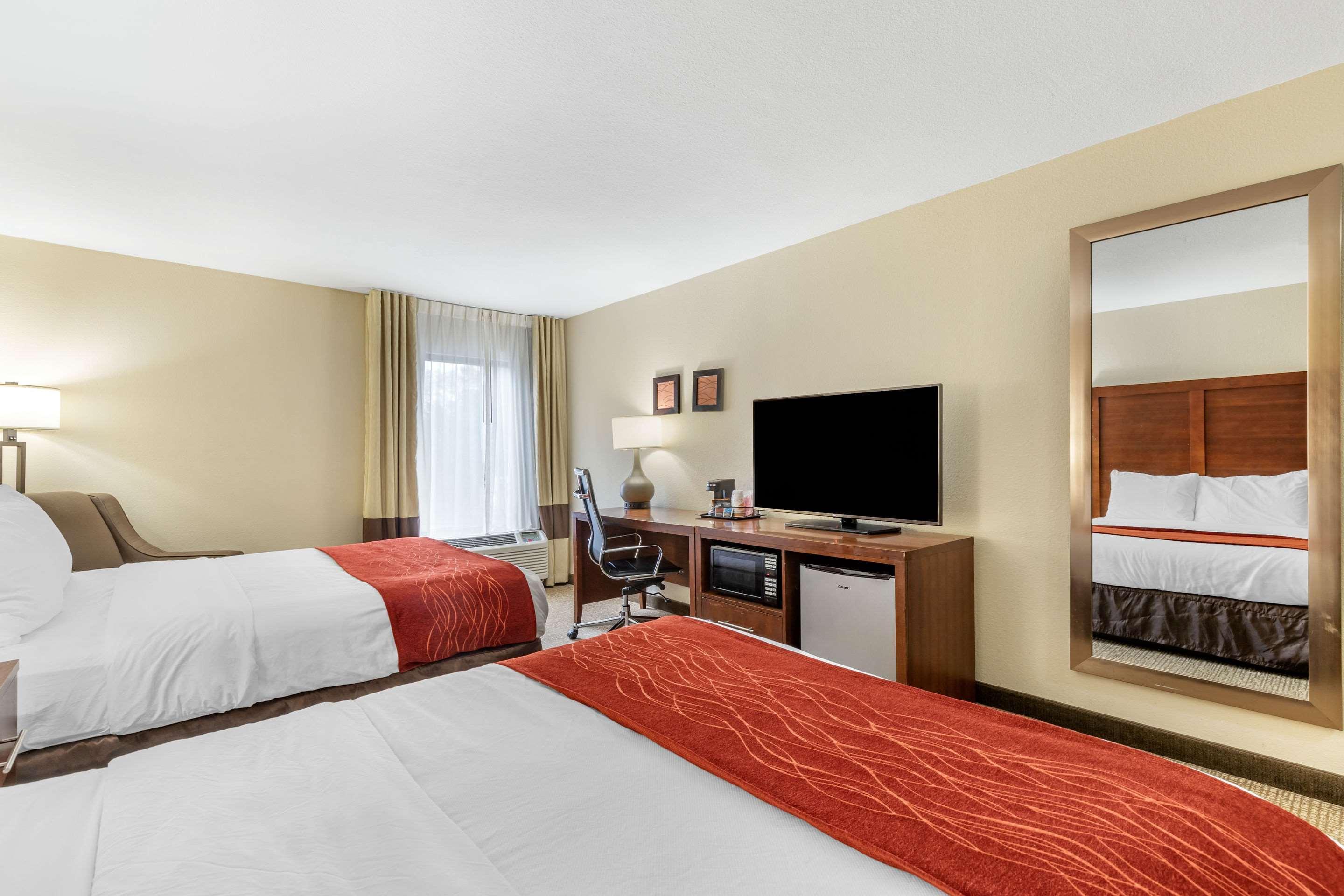 Comfort Inn & Suites Clemson - University Area Buitenkant foto